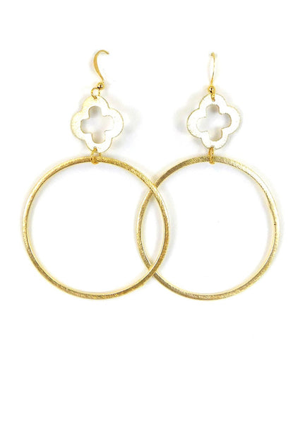 Small Quatrefoil on Gold Ring